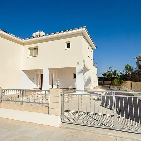 Villa 196 *